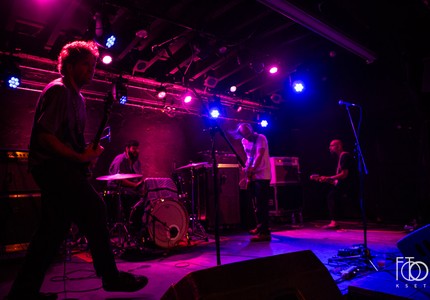 Indie emo naočale X KSET: Pile i HEISA